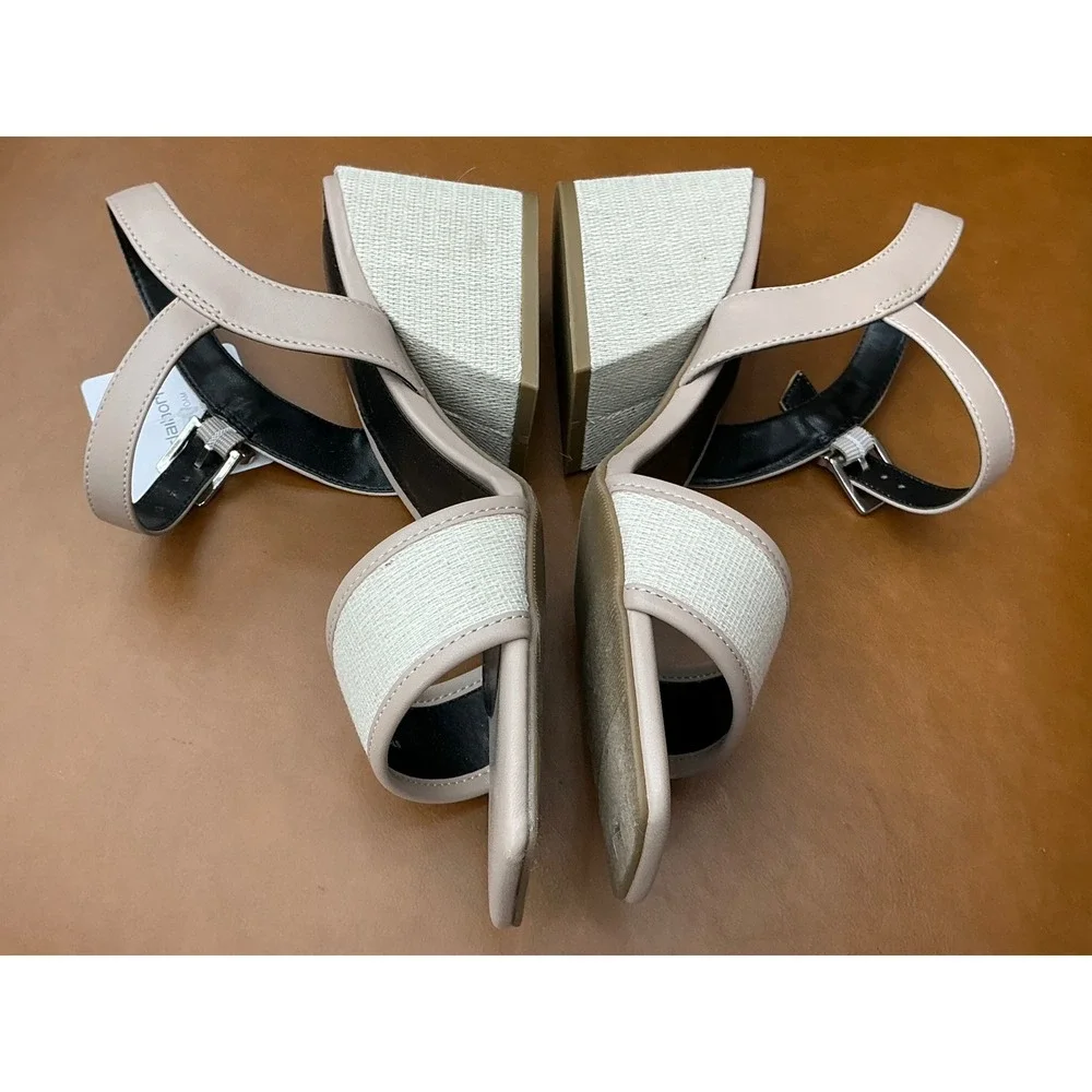 Liz Claiborne Fair Sandals Womens 8W Taupe New Block Heel Memory Foam Wide Width